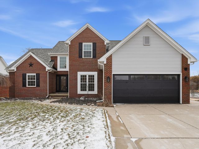 36580 N Pointe Drive, New Baltimore, MI 48047