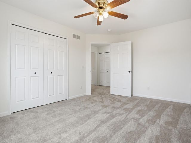 36580 N Pointe Drive, New Baltimore, MI 48047