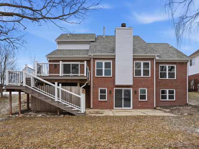 36580 N Pointe Drive, New Baltimore, MI 48047
