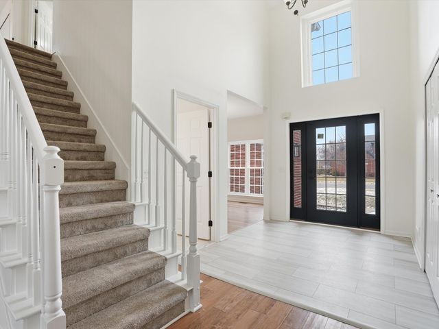 36580 N Pointe Drive, New Baltimore, MI 48047