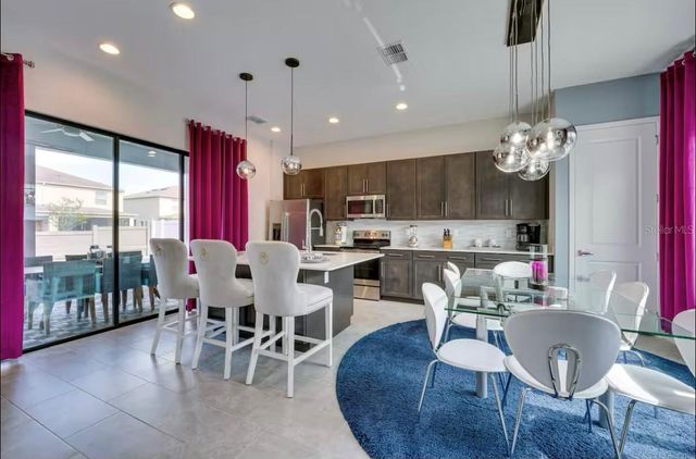 140 VILLA DOMANI CIRCLE, Davenport, FL 33896