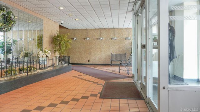 385 McLean Avenue 1G, Yonkers, NY 10705