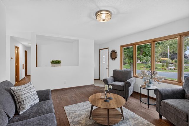 10132 Johnson Avenue S, Bloomington, MN 55437