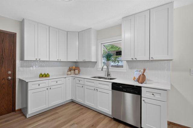 10132 Johnson Avenue S, Bloomington, MN 55437