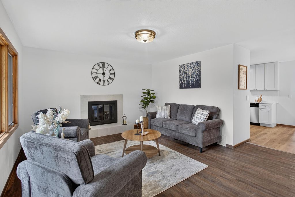10132 Johnson Avenue S, Bloomington, MN 55437