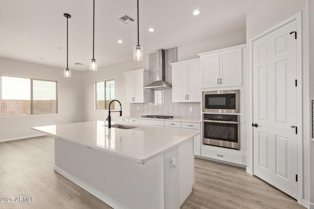 20247 W HOLLYHOCK Street, Buckeye, AZ 85396