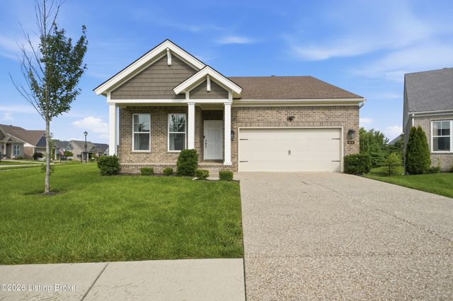 8816 Sanctuary Ln, Louisville, KY 40291
