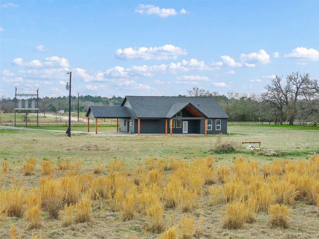 14827 Fm 1696, Bedias, TX 77831