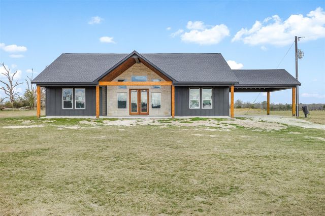 14827 Fm 1696, Bedias, TX 77831