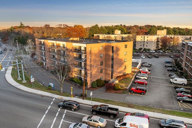 40 Main St 505, Stoneham, MA 02180