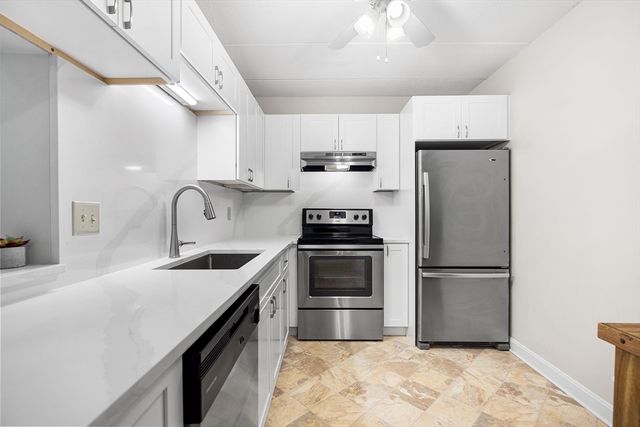 40 Main St 505, Stoneham, MA 02180