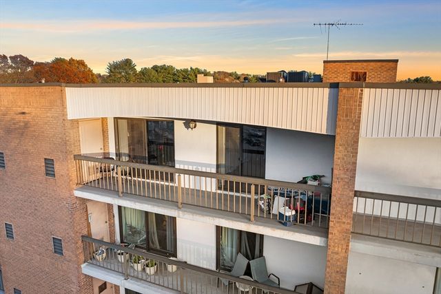 40 Main St 505, Stoneham, MA 02180