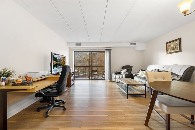 40 Main St 505, Stoneham, MA 02180