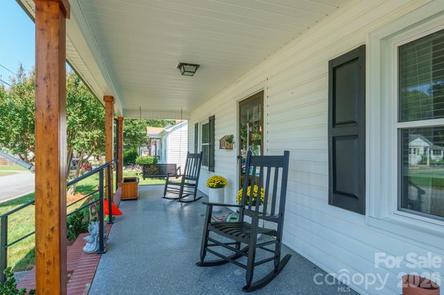 500 N Elm Street, Cherryville, NC 28021