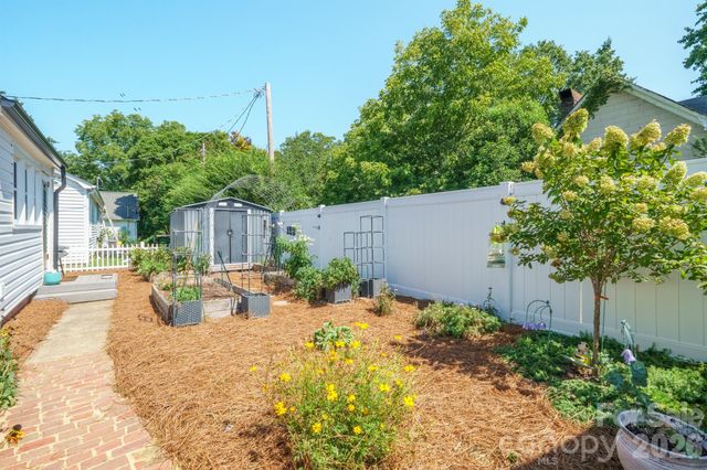500 N Elm Street, Cherryville, NC 28021
