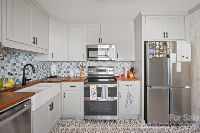 500 N Elm Street, Cherryville, NC 28021