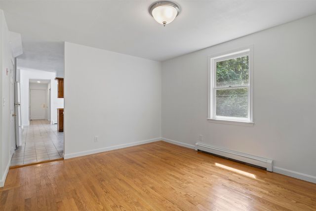 5 Huntington Place, Hampton, NH 03842