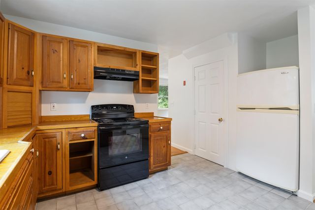 5 Huntington Place, Hampton, NH 03842