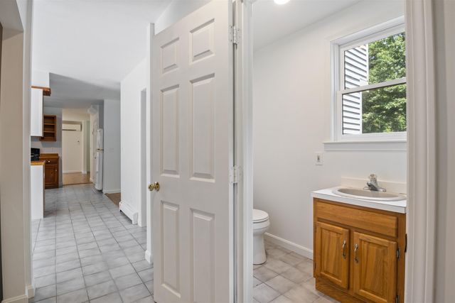 5 Huntington Place, Hampton, NH 03842