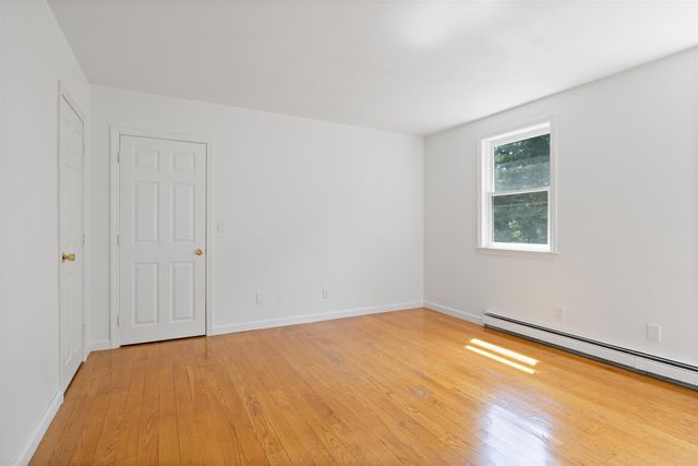 5 Huntington Place, Hampton, NH 03842