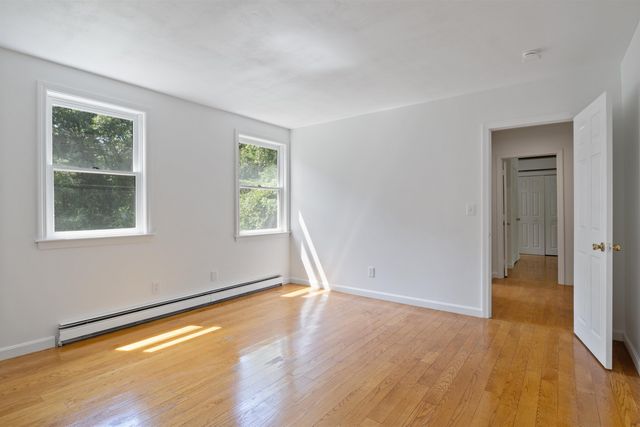 5 Huntington Place, Hampton, NH 03842