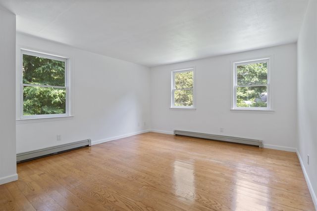 5 Huntington Place, Hampton, NH 03842