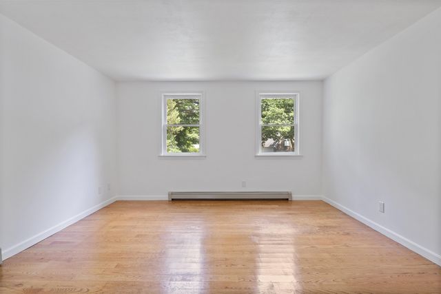 5 Huntington Place, Hampton, NH 03842