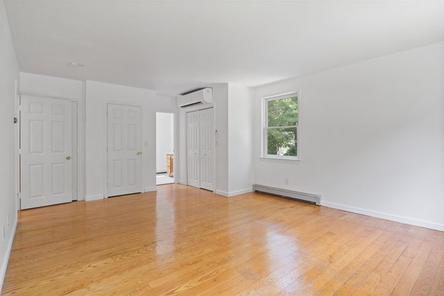 5 Huntington Place, Hampton, NH 03842
