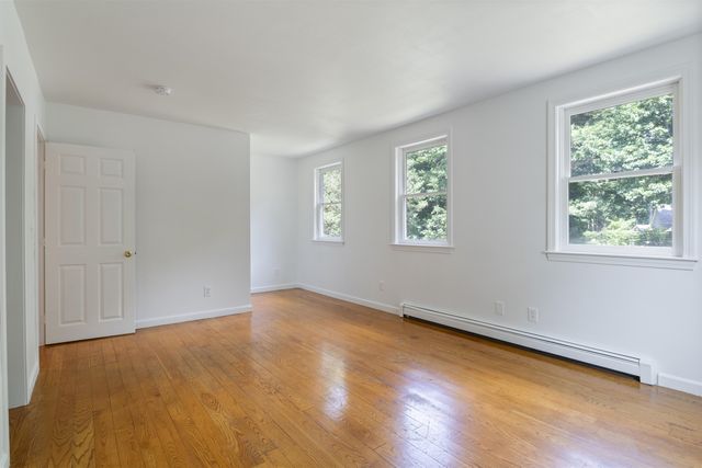 5 Huntington Place, Hampton, NH 03842