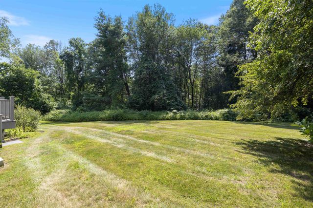 5 Huntington Place, Hampton, NH 03842