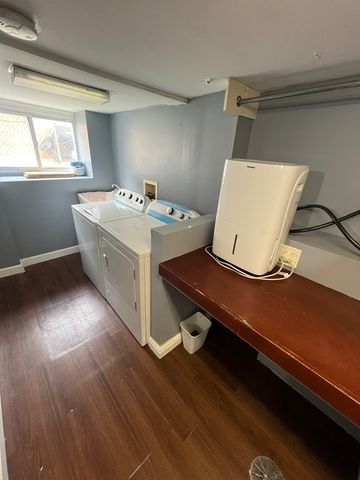 6340 W Barry Avenue, Chicago, IL 60634