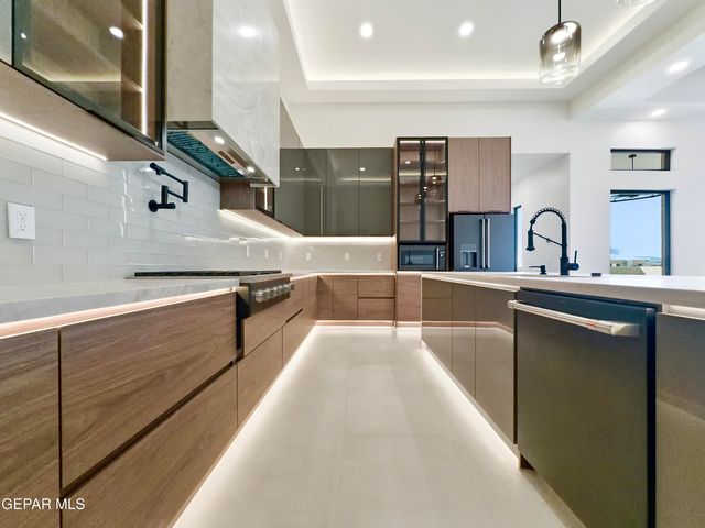 6401 Cadence River Drive, El Paso, TX 79932