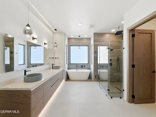 6401 Cadence River Drive, El Paso, TX 79932