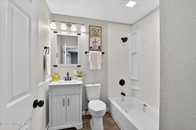 250 Bonaparte Drive, Toledo, OH 43615