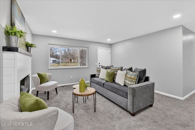 250 Bonaparte Drive, Toledo, OH 43615