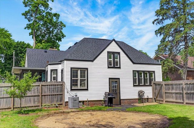 724 Yuba Street, Janesville, WI 53545