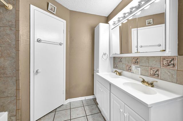 12223 Woodcliff Drive, Houston, TX 77013