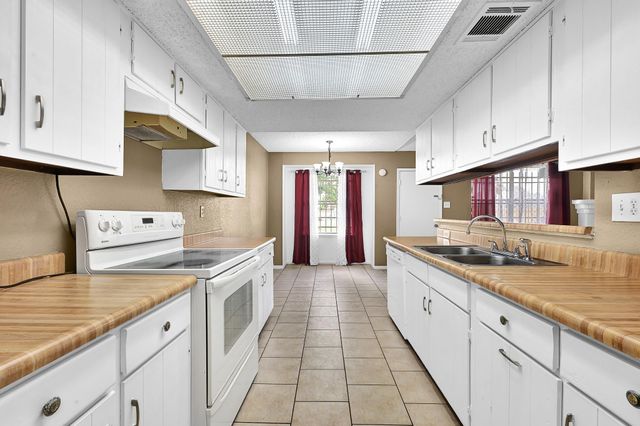 12223 Woodcliff Drive, Houston, TX 77013