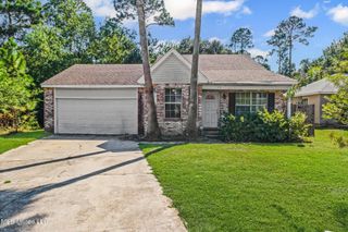 318 Lorraine Avenue, Pass Christian, MS 39571