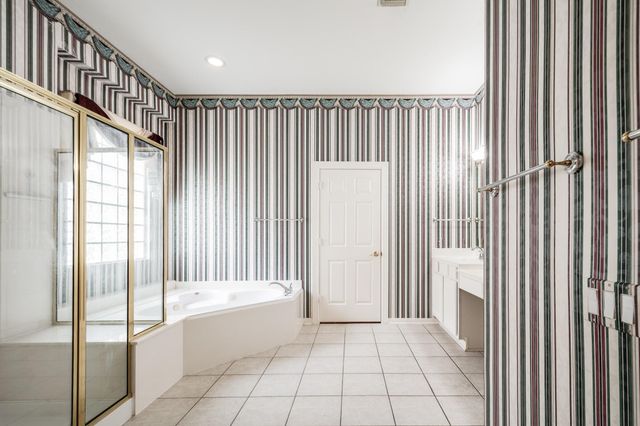 43 N Belfair Place, Spring, TX 77382