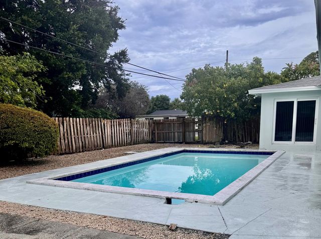 3112 SE 1ST Place, Boynton Beach, FL 33435