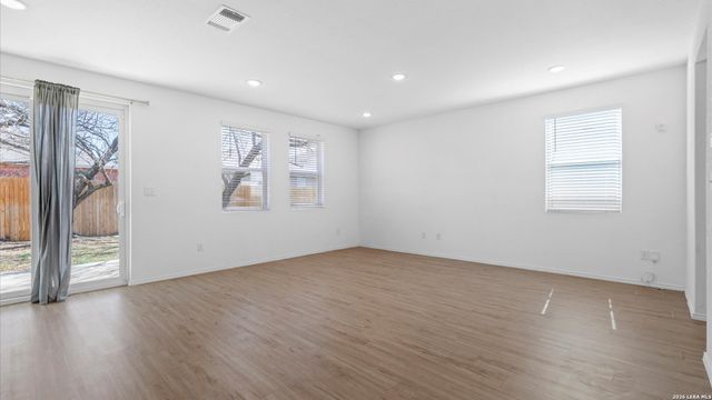 5518 Fossil Way, San Antonio, TX 78222