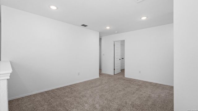 5518 Fossil Way, San Antonio, TX 78222