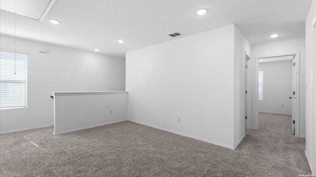 5518 Fossil Way, San Antonio, TX 78222