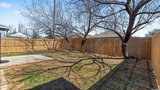 5518 Fossil Way, San Antonio, TX 78222