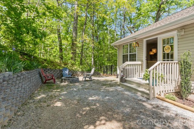 12 Hutchinson Woods, Fletcher, NC 28732