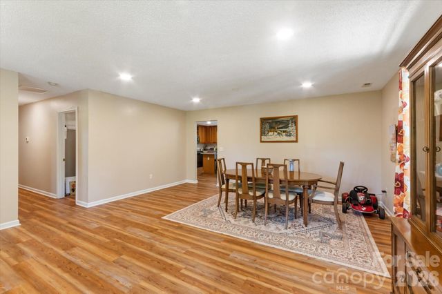 12 Hutchinson Woods, Fletcher, NC 28732