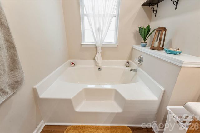 12 Hutchinson Woods, Fletcher, NC 28732