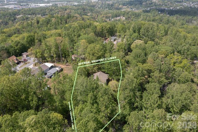 12 Hutchinson Woods, Fletcher, NC 28732