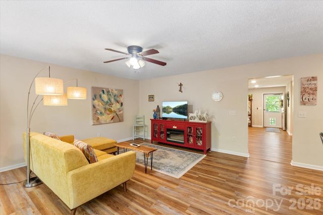 12 Hutchinson Woods, Fletcher, NC 28732